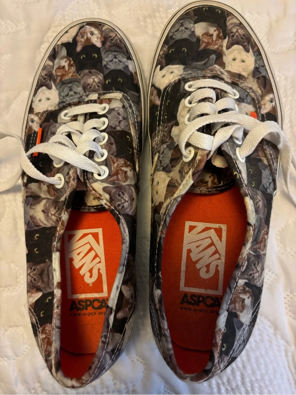 Vans Kids Cat Pattern Lace-Up Sneakers in Black, Brown, Cream and Gray